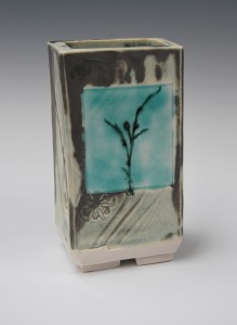 Medium porcelain tall vase.